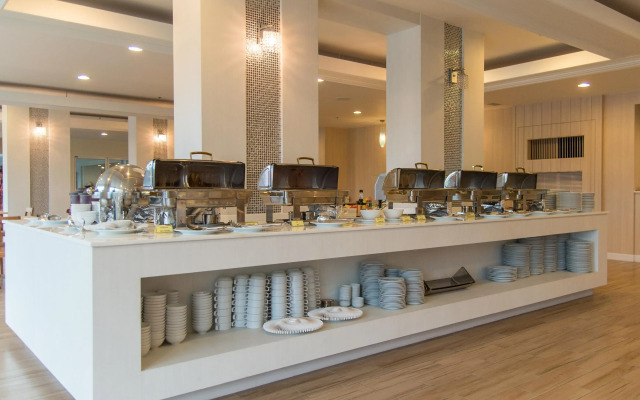 Prachuap Grand Hotel