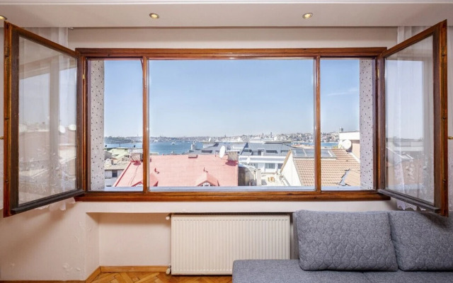 Duplex Flat With Bosphorus View in Uskudar