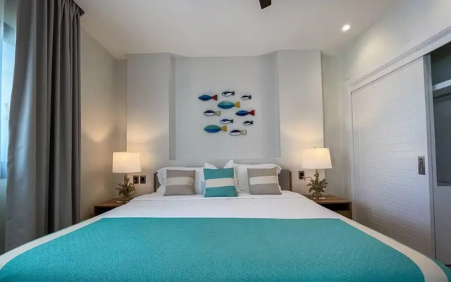 Incredibly Beautiful Condo Just Steps to the Beach