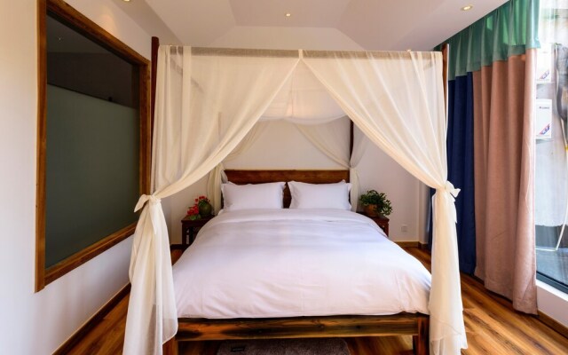 Lotus Mountain Boutique Inn