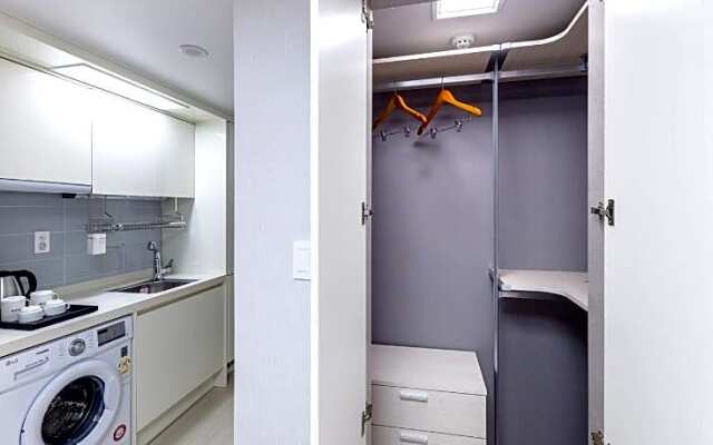 Seogwipo Shinshin Hotel