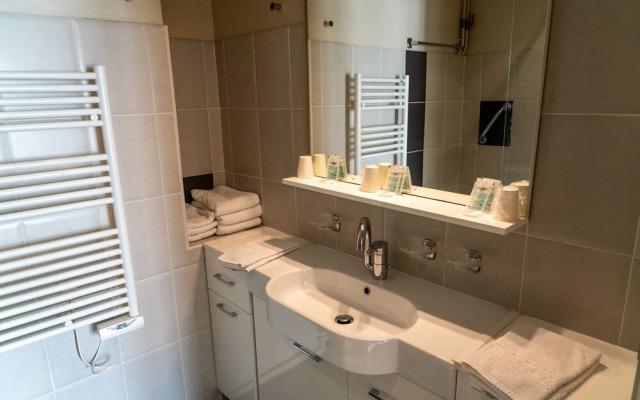 Au Primerose Hotel