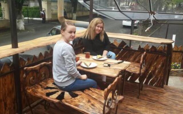 Guesthouse Skazka na Yaroshenko