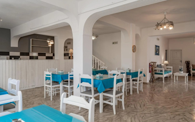 Ikaros Hotel