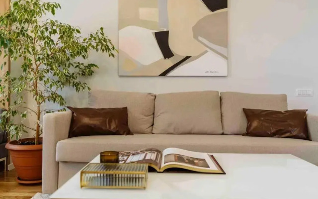 Stunning Views 2BR Intercontinental Flat