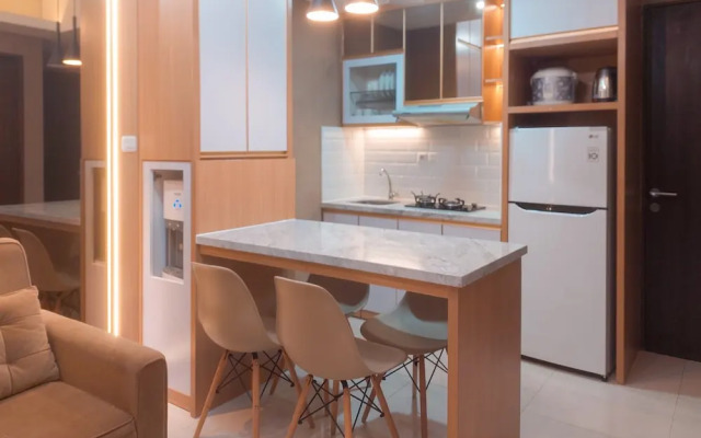 Cozy And Elegant 2Br Apartment At Transpark Bintaro