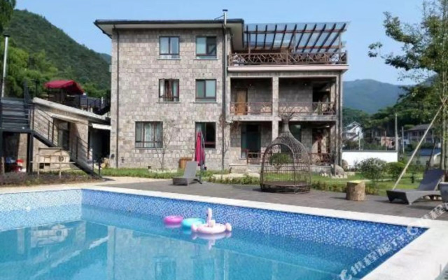 MoGan Mountainside Resort