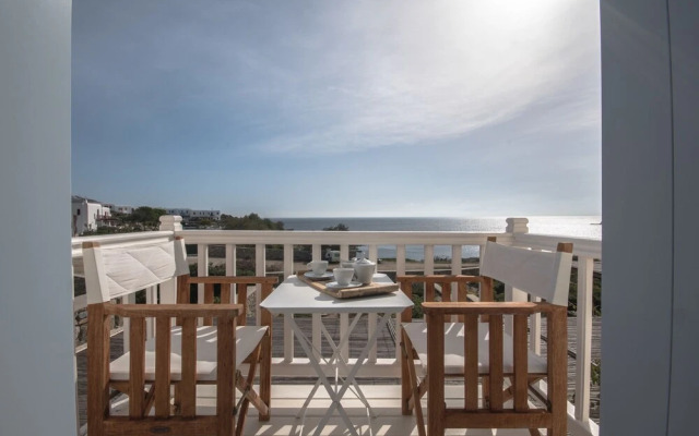Hera iconic Mykonian Villa