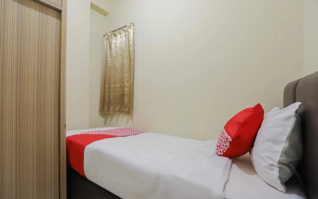 OYO 2103 Lauv Room 2 Grand Centerpoint Tower B