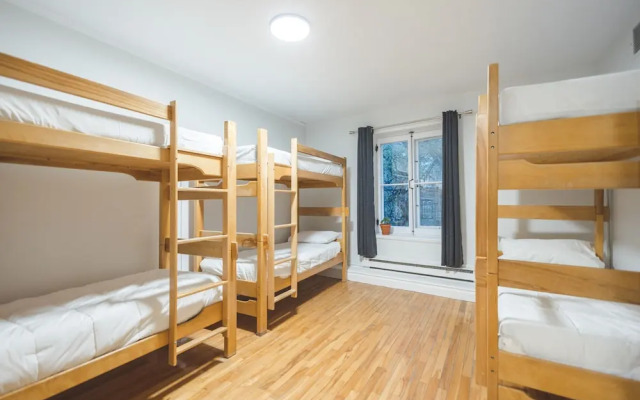 Auberge de la Paix - Hostel