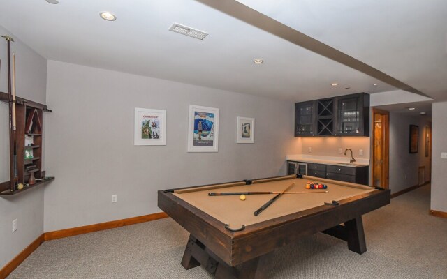 Mountain Crest Villa House