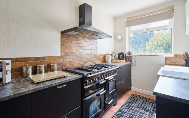 Host Stay The Midland Nest