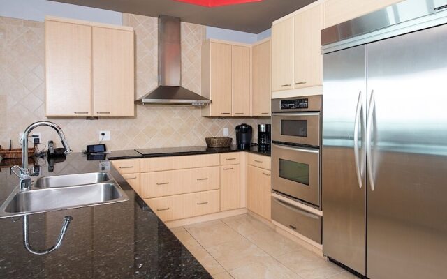 Caribe Penthouse - 3 Br Condo