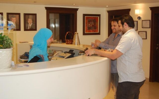 Daraghmeh Hotel Apartments - Wadi Saqra