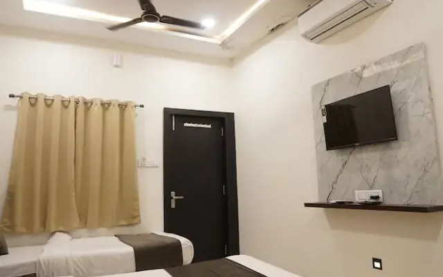 Hotel Dev kripa