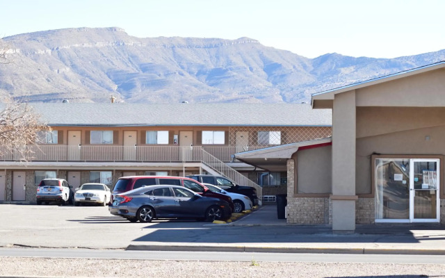 Satellite Inn