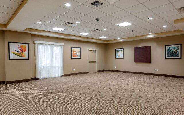 Comfort Suites Orlando Airport