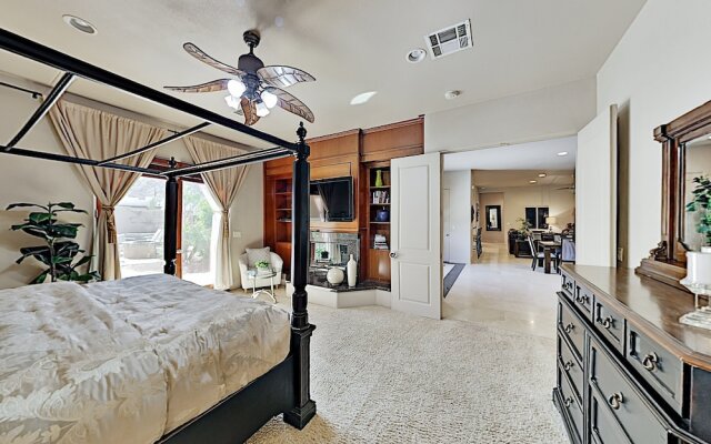 54444her 5 Bedroom Home