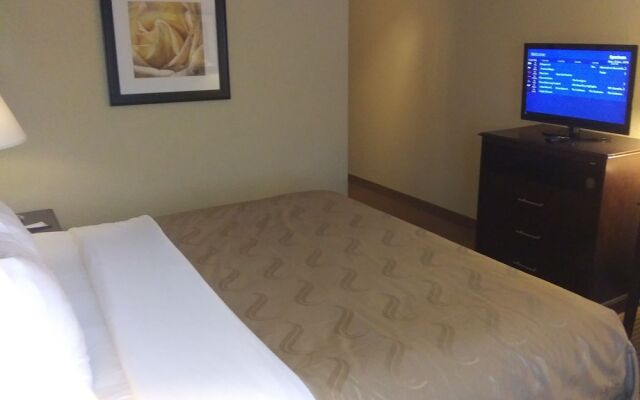 Clarion Inn & Suites Fairgrounds