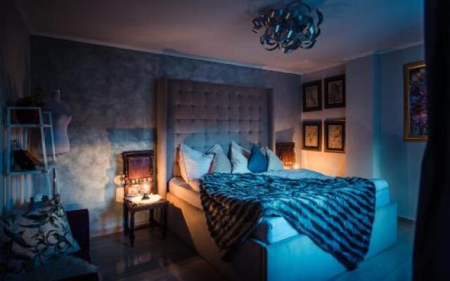 Luxury Apartments No. 91