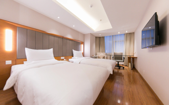 JI Hotel Shanghai Yan'an Road