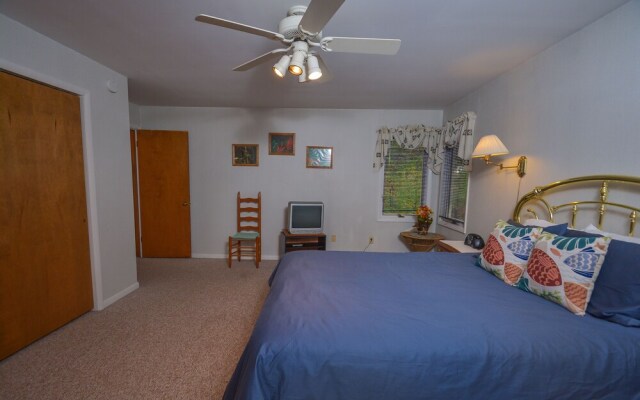 Hummingbird Hill House