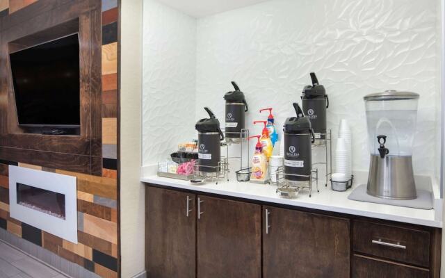 La Quinta Inn by Wyndham Calhoun South I-75