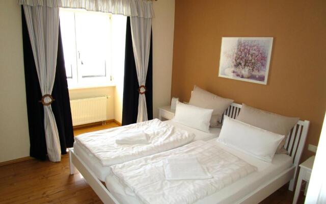 Hotel Garni Seeschlösschen