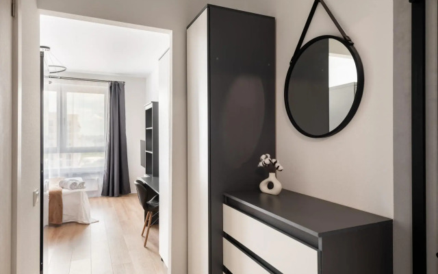 Sunmarine apartments (Sanmarine apartments) on Malaya Ochakovskaya street 4a k2