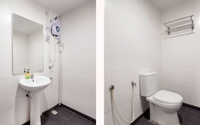 OYO 818 Hotel 11