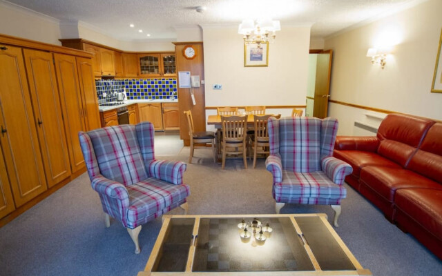 Loch Rannoch Highland Club Red Squirrel Lodge 5