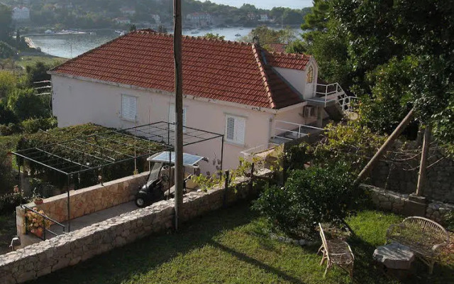 Stone House Kalamota