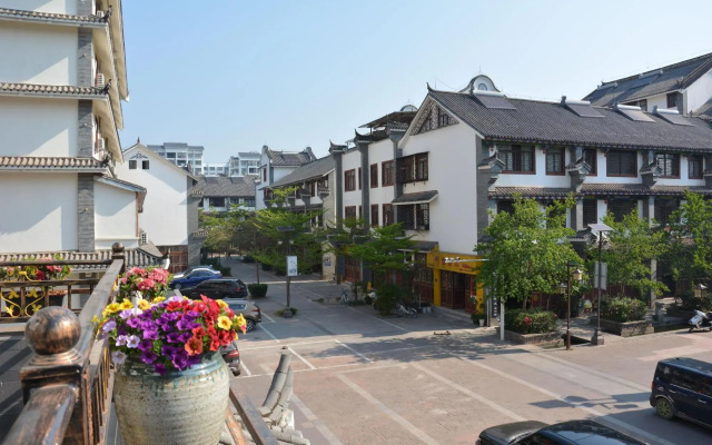 Nanmenwai Fengqing Hotel