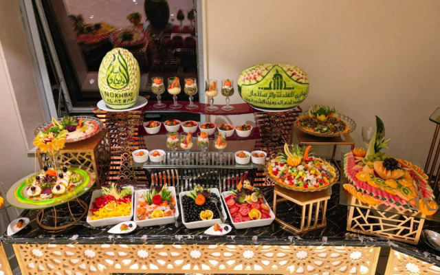 Отель Nawazi Towers