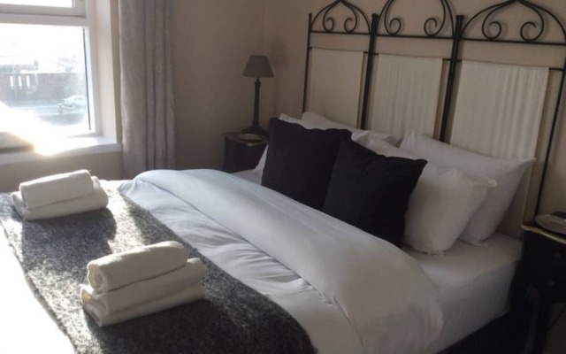 3 Bedroom Riverside Duplex