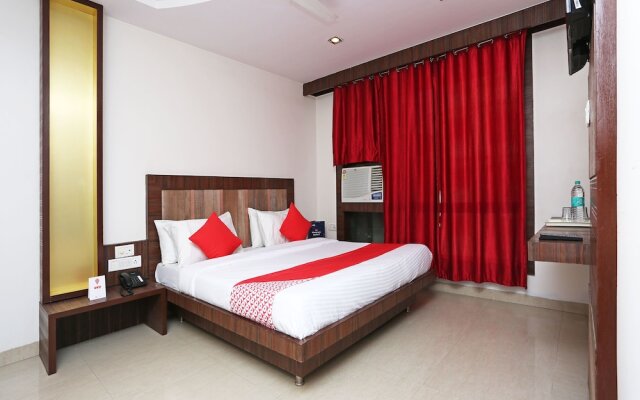 OYO 10733 Hotel Kingdom of Sai