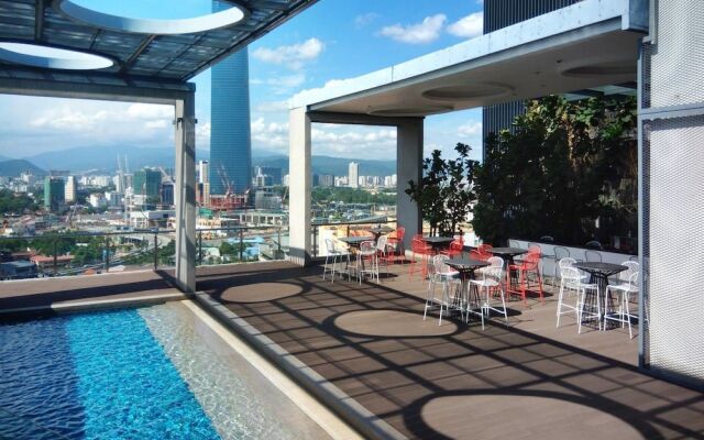 Breathtaking Infinity Pool Studio in Bukit Bintang