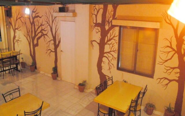 Hotel Radhe
