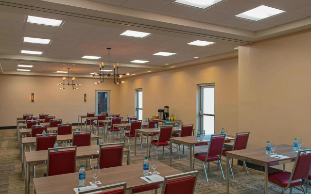Four Points By Sheraton Midland