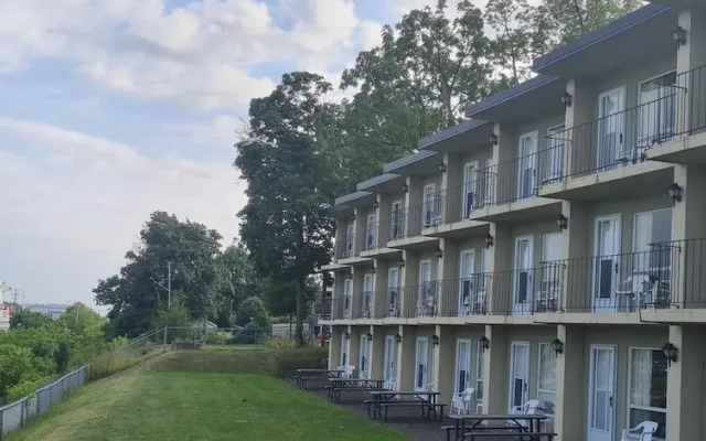 The Inn at Lock Seven