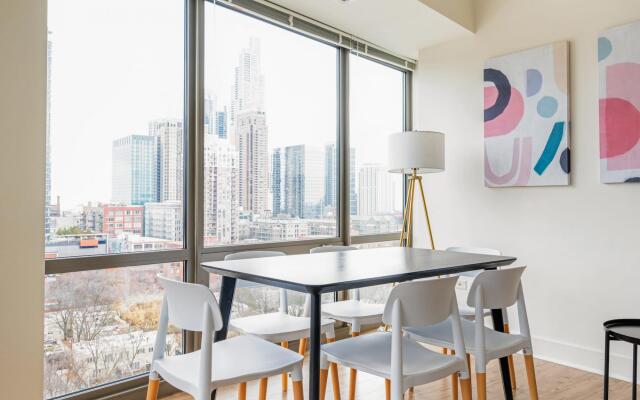Chicago | Spacious 3BD/2BA South Loop Apartment