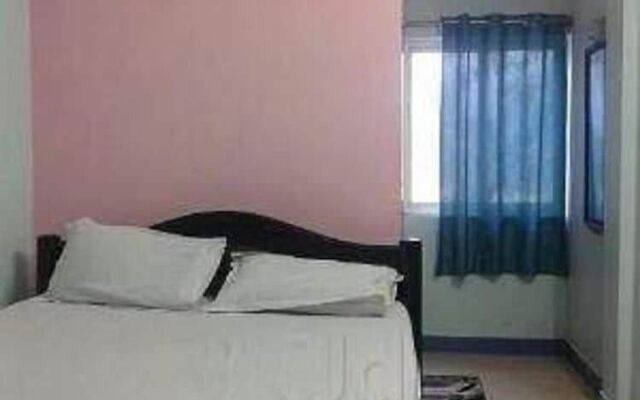 Iroomz HotelTanmai Residency