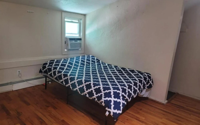 Bedrooms near Fenway & Downtown Boston