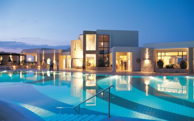 Grand Hotel Holiday Resort
