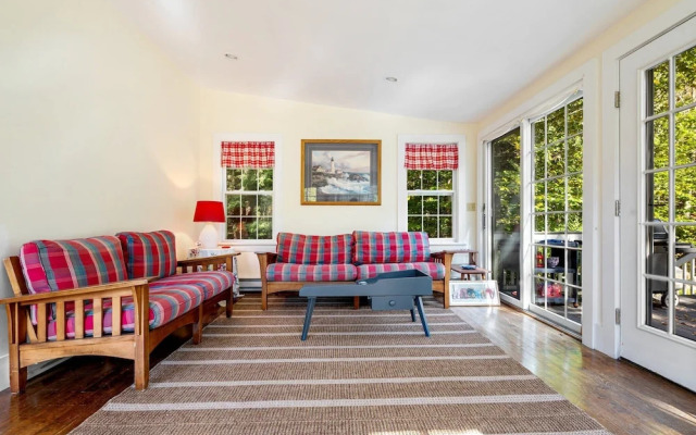 Nanas Hideaway 2 BDR Charmer!