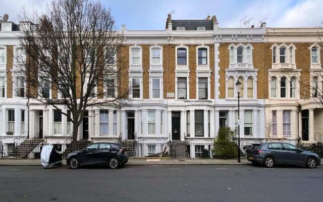 The North Notting Hill Crib Bright 1bdr Flat