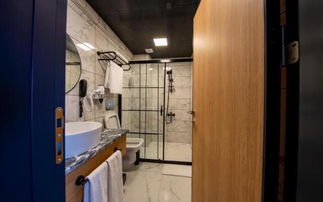 Şehrar Suit Hotel