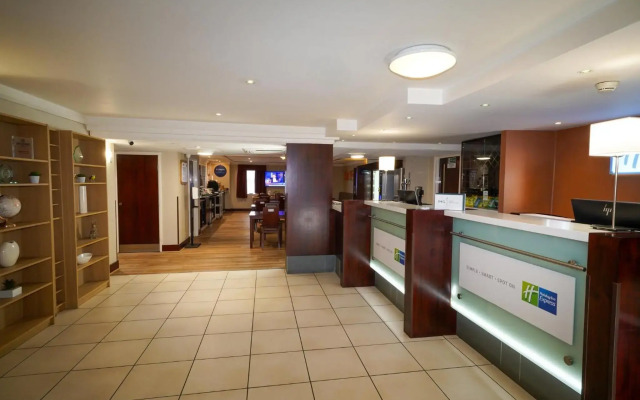 Holiday Inn Express Glenrothes by IHG