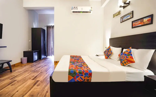Fabhotel Vraj Inn