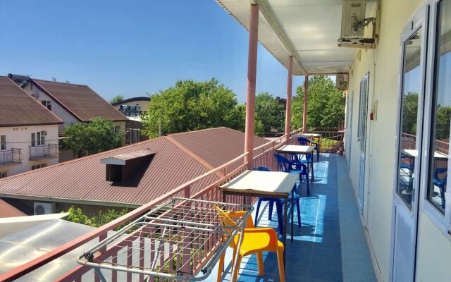 Rodnichok Guesthouse